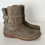 Chacos Chaco Hopi leather wool lined leather winter Boots sandstone 7.5 Photo 3