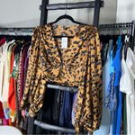 Windsor Chic Look Leopard Print Satin Puff Sleeve Crop Top Photo 3