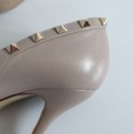 Valentino Garavani Beige Rockstud Cross Strap High Heel Pumps Photo 7