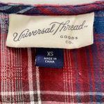 Universal Threads Universal Thread women's plaid top short sleeve V-neck red blue white tie front Photo 2