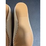 NWOT Vivaia Pointed Photo 6