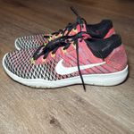 Nike Women's Free TR Flyknit 2 Ankle-High Fabric Athletic Tennis Shoes Size 8 Photo 2