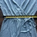 Caution to the Wind  Women's Short Sleeve Striped Turquoise Blue Dress Size M Photo 4