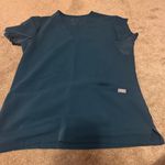 FIGS scrub top Photo 0