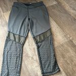 Daisy Fuentes  medium leggings Photo 2