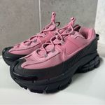 Nike Women's Zoom Vomero Roam Sneaker Size 5 Photo 5