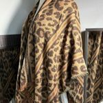 Steve Madden Steve Maddon sweater/shaw size osfm Photo 4