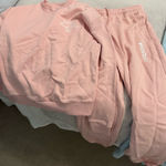 monday haircare sweat set Pink Photo 0