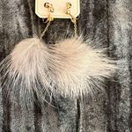 chic Gold and White Fur Earrings Photo 0