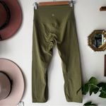 Lululemon Align High-Rise Crop 21"Bronze Green Women's SIZE 6 Photo 4