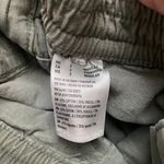 American Eagle Outfitters Photo 3