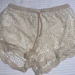 Nabee Cream Lace Shorts Photo 0