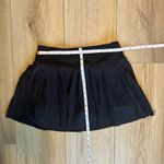 Halara  Pleated Tennis Skirt - Medium - Black Photo 2