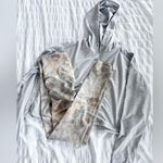 Athleta Matching Set Gold Silver Grey Size XS Cropped Leggings Hoodie Workout Photo 0