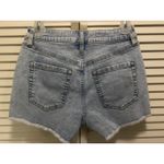 No Boundaries  Mid Rise Denim Shorts Light‎ Wash Raw Hem Size 5 NWT Photo 4