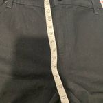 Seven7 NWT Seven Size 24W Black Denim Stretch Zip Roll Cuff Weekend Shorts Photo 8