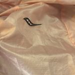 Saucony  Light Pink Women's running jacket Photo 1