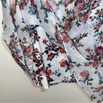 Roz & Ali | White Floral Sleeveless Chiffon Layered Blouse | Large Photo 3