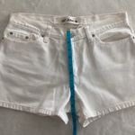 GAP WOMENS WHITE LOW RISE DENIM SHORTS 100% COTTON SIZE 8 Photo 5