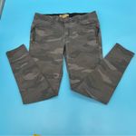 Democracy  Camouflage Green and Gray Size 12 Photo 3