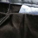 Tommy Hilfiger Shorts EUC black size 12 Photo 5