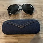 Jason Aldean Aviator Sunglasses and Denim Case Photo 1