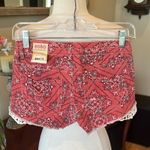 No Boundaries Low Rise Red Paisley Shorts Lace Hem Photo 5