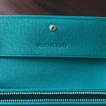 Michael Kors Wallet multi card holder zip change compartment gold hardware Photo 3