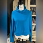 Beyond Yoga  All Time Cropped Yoga Pullover Sweatshirt Photo 2