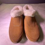 Skechers  Women's Tan Slippers with White Fur Photo 2