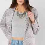 Gimmicks by BKE Gimmicks Buckle Silver Embroidered Damask One Button Blazer Size Large Photo 0