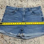 American Eagle cuffed mom shorts size 14 high rise stretch denim Photo 3