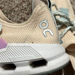 on cloud  Shoes Photo 5