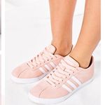 Adidas  Women's Neo Courtset Sneakers Dusty Pink White Soft Size 7.5 Fashion EUC Photo 1