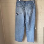 BDG  jeans mom high rise distressed 29 
Original‎ hem has been cut off Photo 4