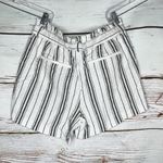 Old Navy NWT 12 Black & White Stripe High Rise Paperbag Waist Shorts w/ Tie Belt Photo 1