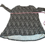 3/$15 INTRO zebra print high low top Black Size 2X Photo 0