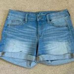 Universal Threads Universal thread mid rise midi blue jean shorts Photo 0