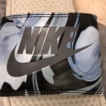 Nike  white blue floral slides‎ sandals size 10 Photo 6
