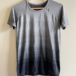 Brooks  SHORT SLEEVE CREWNECK TEE‎ SHIRT TOP GRAY BLACK WOMENS SIZE M ATHLETIC Photo 0