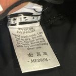 Elysiian NWT  bikini top size medium Photo 2