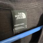 The North Face ‎ Black Cropped Tee 100% Cotton Size: Medium Photo 1