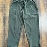 Lululemon Evergreen Final Play Crop *23" Size 6 Photo 1