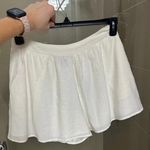 Forever 21 white flowy shorts medium Photo 3