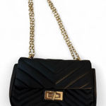 Forever 21 Black small faux leather crossbody bag. . Photo 0