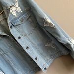 The Style Between Us Women's Light Blue Denim Jacket with Butterfly Embroidery Photo 2