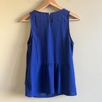 Skies Are Blue SKIES ARE BLUES SLEEVELESS SHIRT WOMENS SIZE S BLUE PEPLUM LACE LIGHTWEIGHT TOP Photo 4