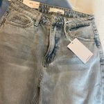 Vervet Distressed Jeans Photo 1