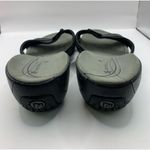 Merrell  Dewberry Wedge Slide Sandals Black Leather Womens Size 10 Photo 5