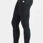 Vuori  Daily Camo Legging Photo 0